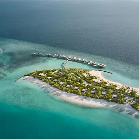 Hotel Patina Maldives, Fari Islands